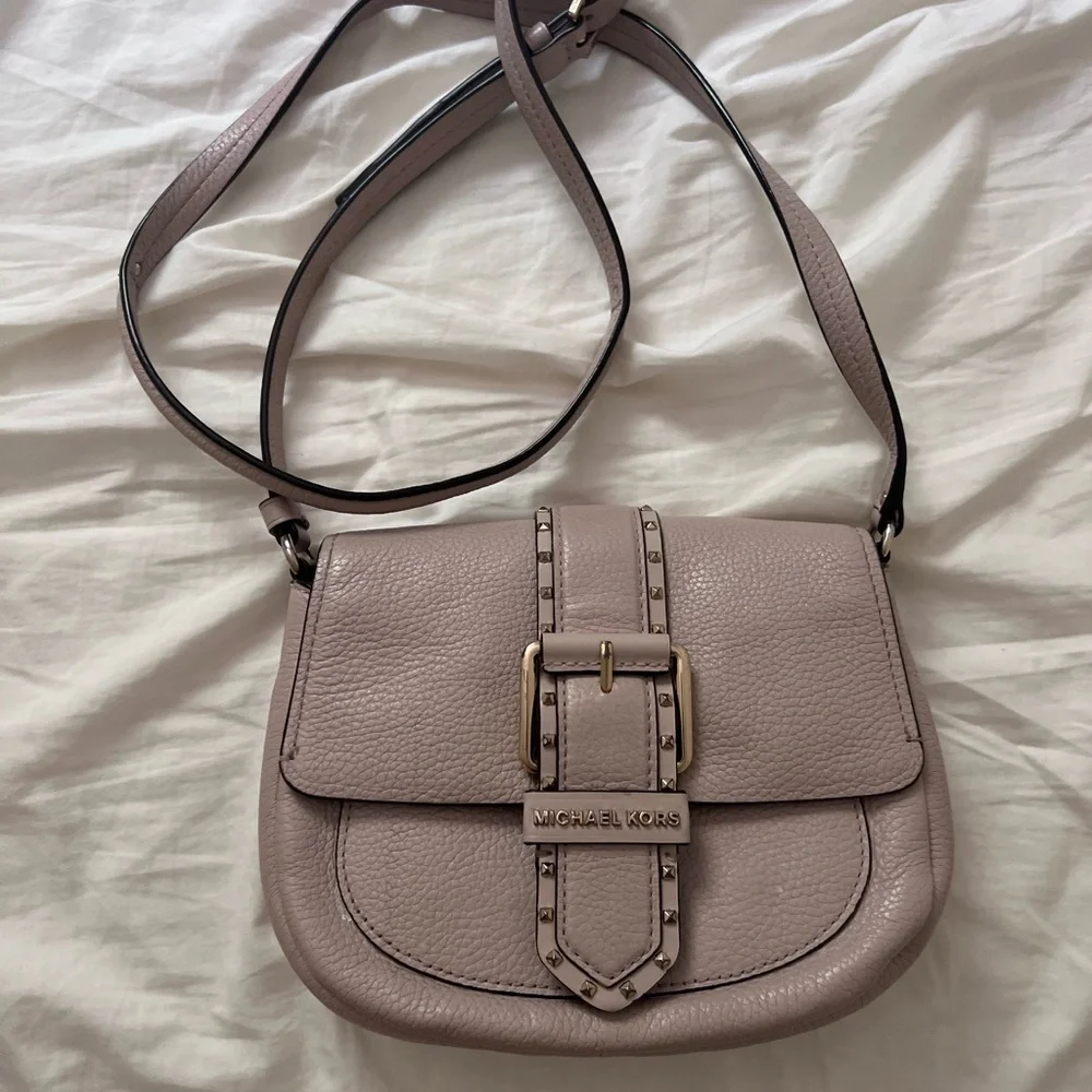 Michael Kors Women's Pebbled Leather Crossbody Bag in Taupey Mauve